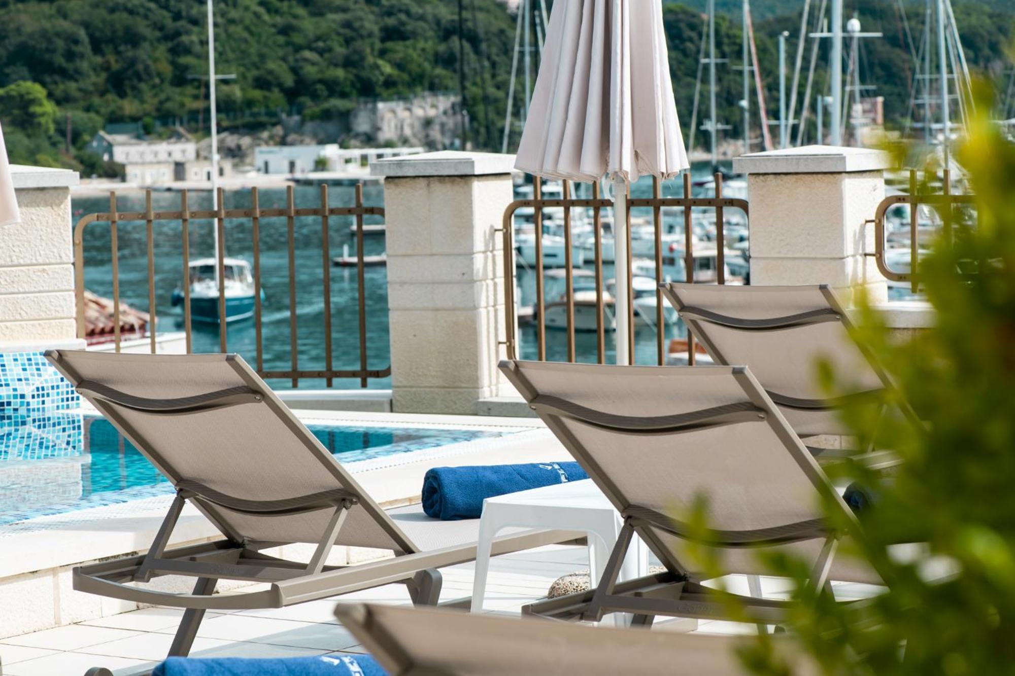 Boutique Hotel Kredo Herceg Novi Buitenkant foto