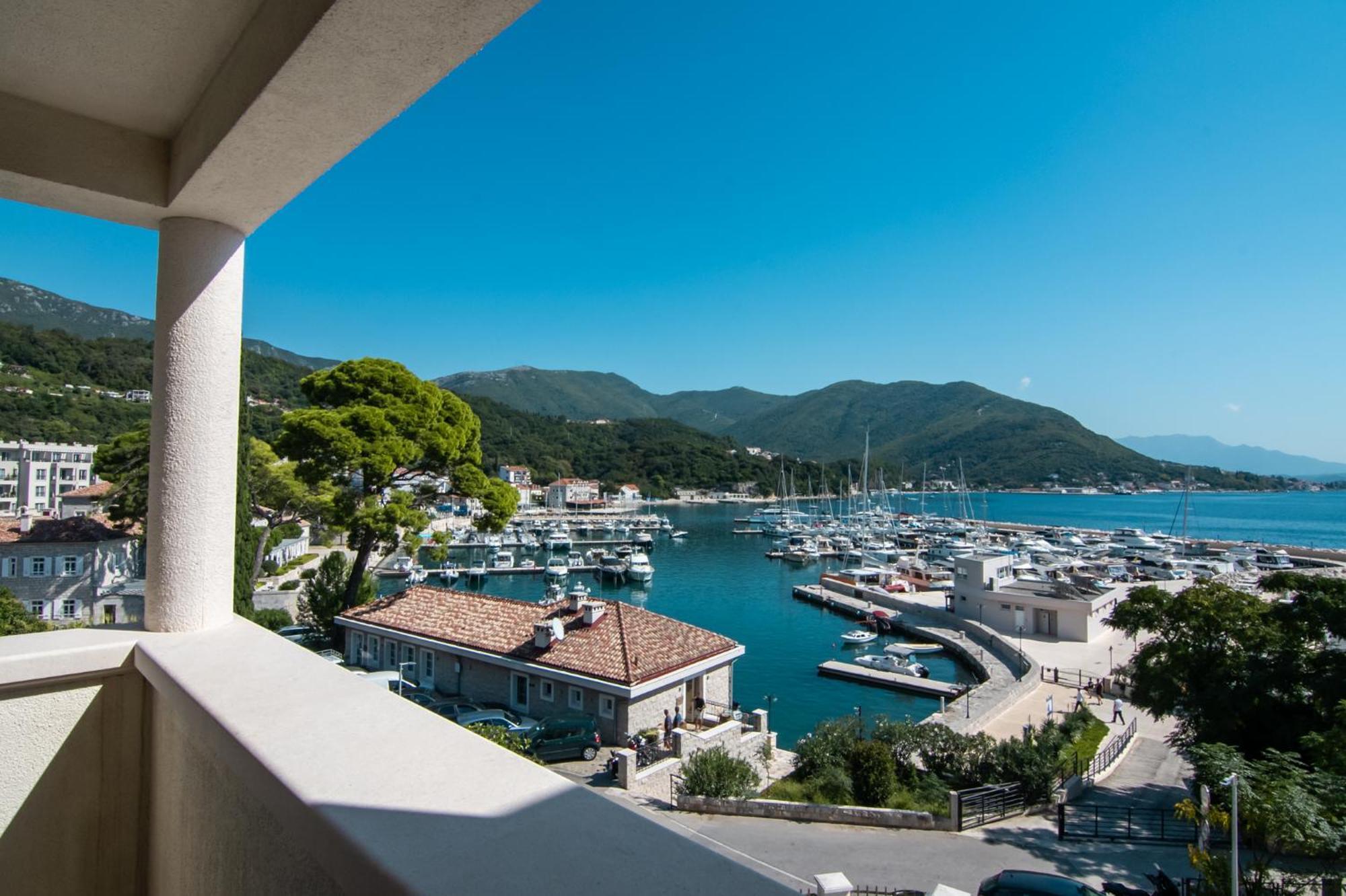 Boutique Hotel Kredo Herceg Novi Buitenkant foto