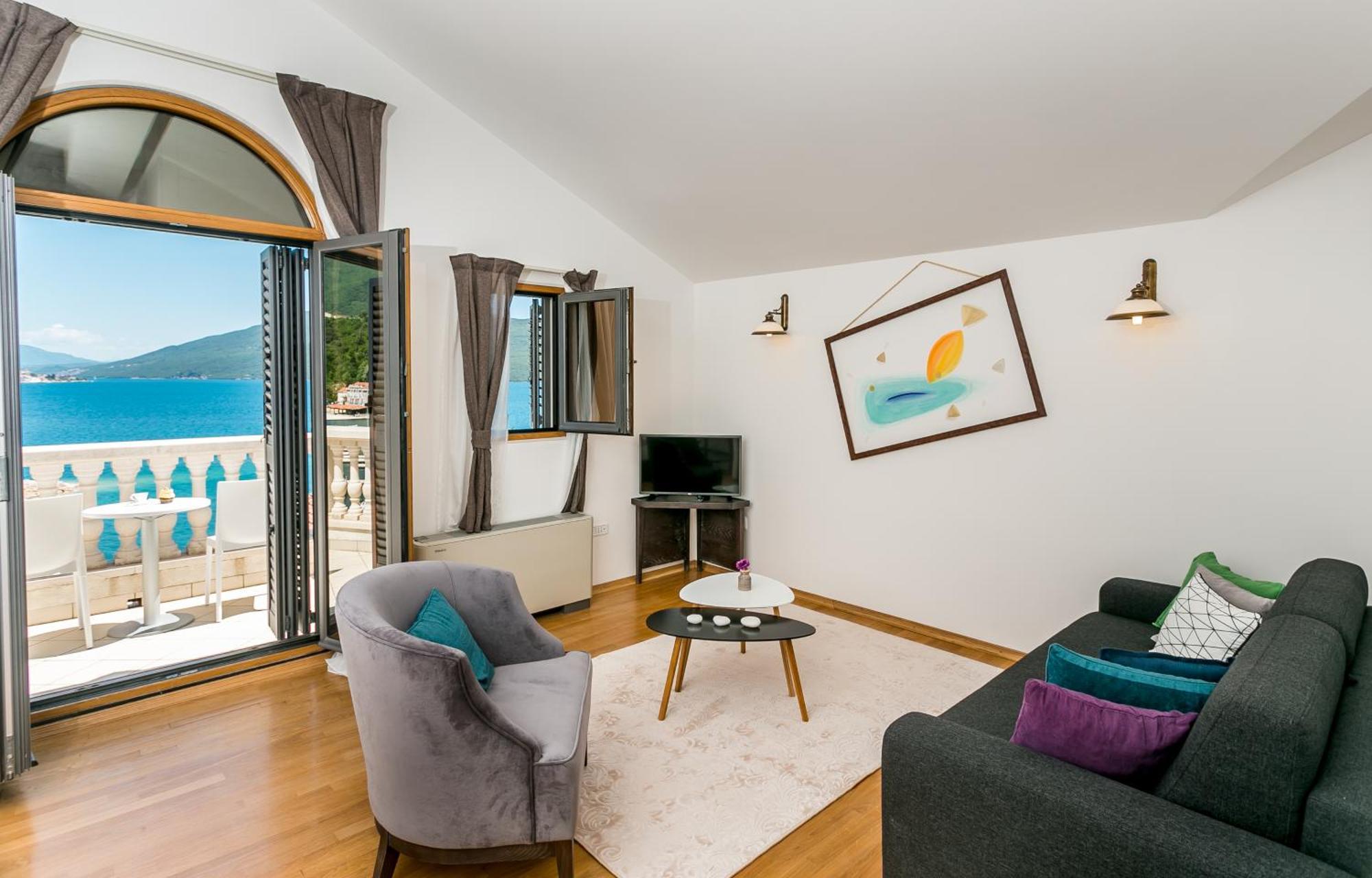 Boutique Hotel Kredo Herceg Novi Buitenkant foto